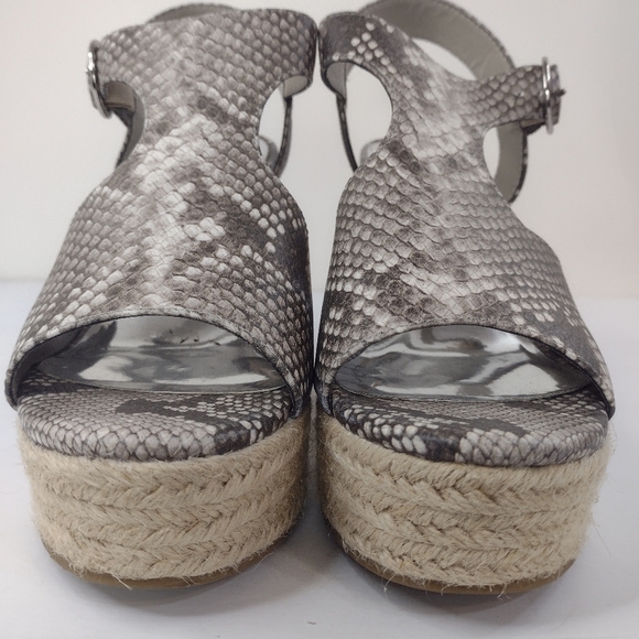 Carlos by Carlos Santana women's robe wedge sandals size (7M) - Picture 3 of 11